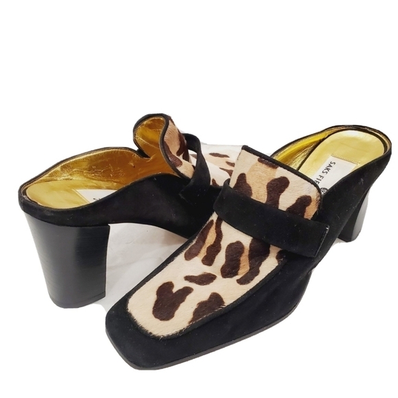NEW Saks Fifth Avenue Black Suede Mules Heels - Picture 1 of 4